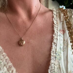 Unique heart necklace